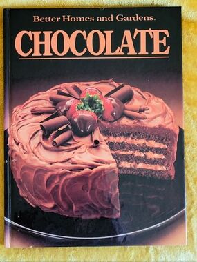 VINTAGE BETTER HOMES AND GARDENS CHOCOLATE COOKBOOK, 1ST EDITION